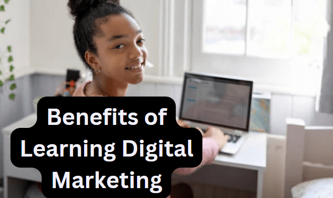 Picture of a girl learning digital marketing